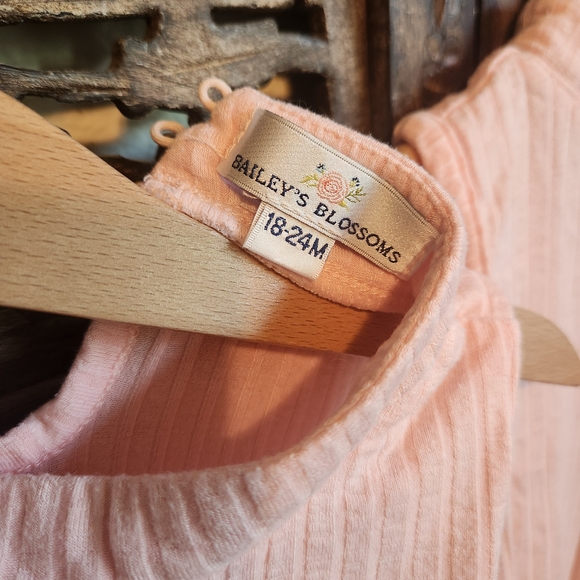 Baileys Blossoms Pink Ribbed Mock Turtleneck Onsie. 18-24m. - Picture 5 of 5